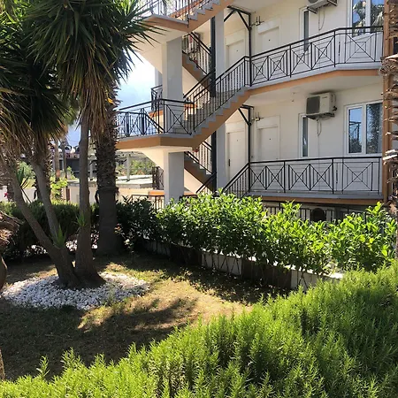 Mina Grand Lejlighedshotel 3*