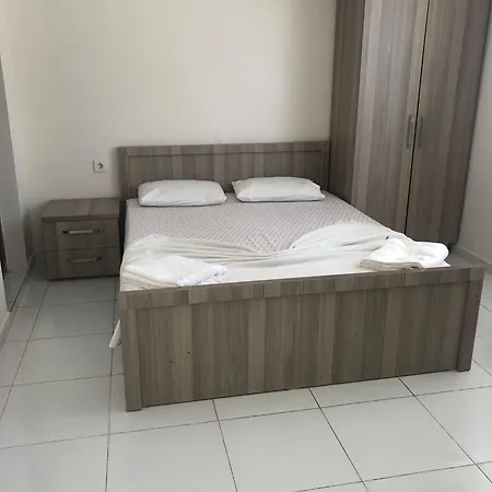 Mina Grand Lägenhetshotell 3*